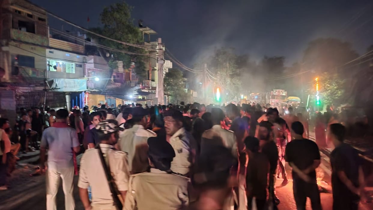Bihar News : Woman died in road accident news today bihta patna bihar police