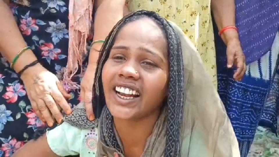 In Ballabhgarh father committed suicide along with his four children on railway track