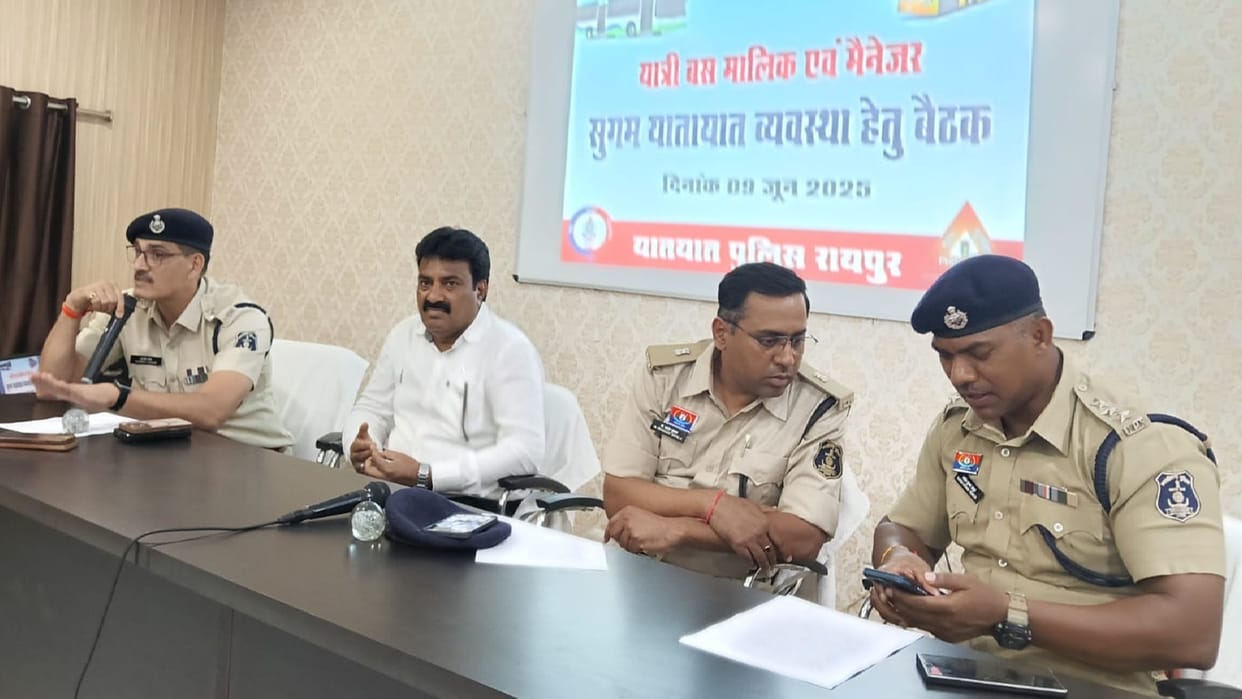 Traffic officials held a meeting with bus operators and gave instructions in Raipur