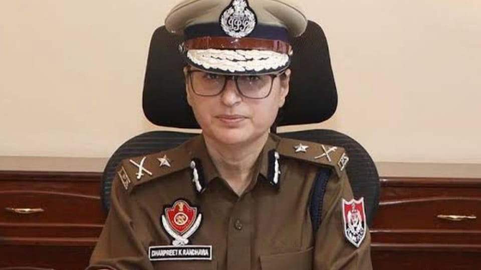Jalandhar Thanedaar Line Hazir Kept man in illegal custody Police Commissioner