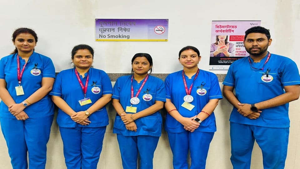 Nursing staff protested against 80:20 ratio rule wore black bands during work