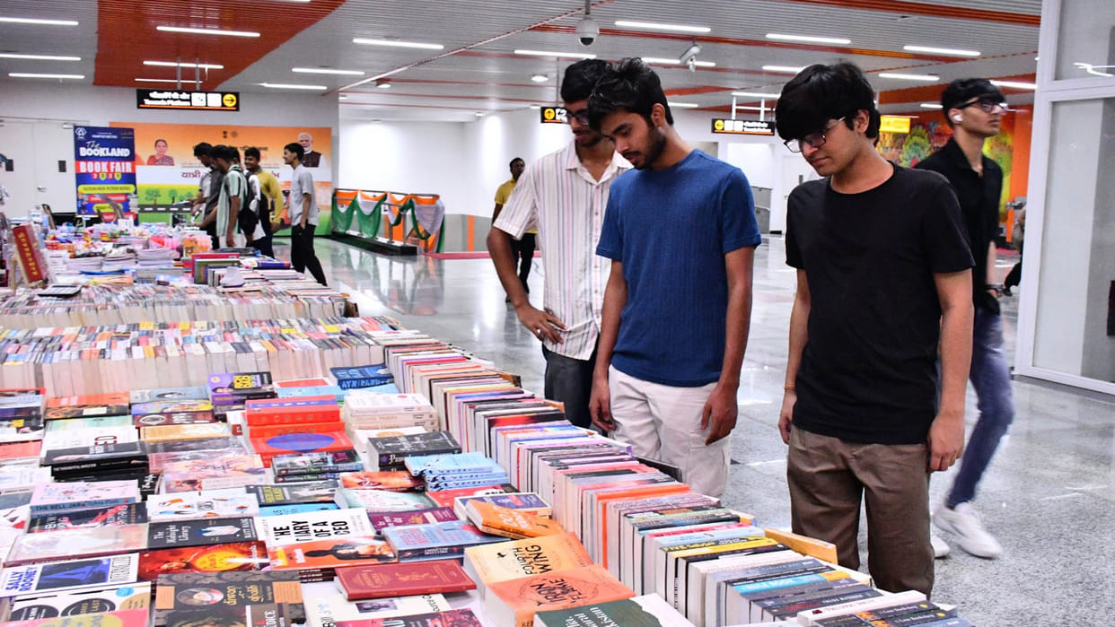 Kanpur: Book fairs organized at three underground metro stations