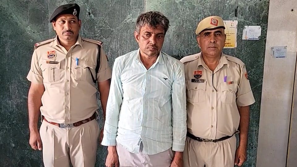 Husband murder his wife in Khanpur Khurd