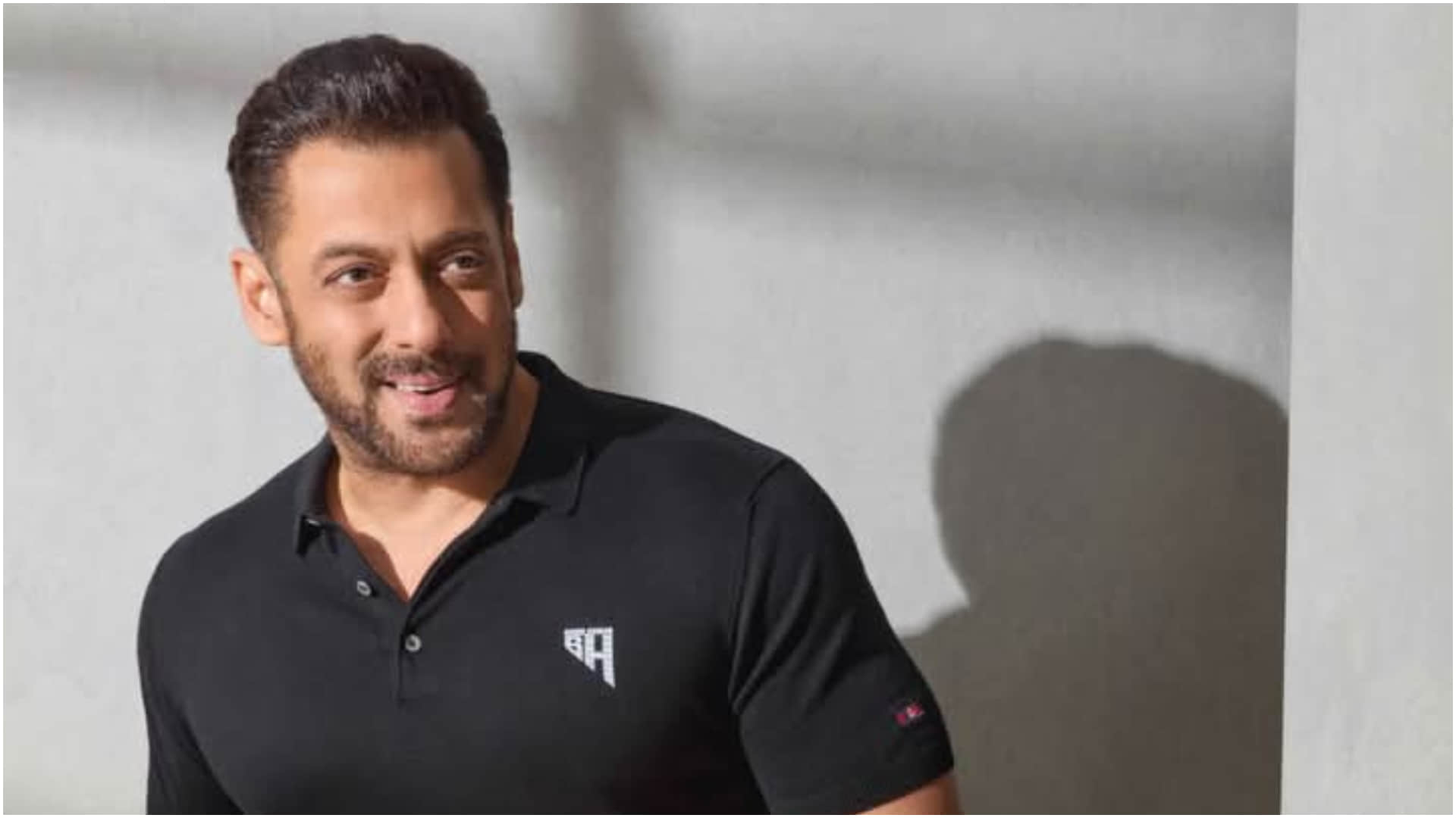 Bollywood Celebrities Who Own Sports Teams Shah Rukh Khan Taapsee Pannu Ranbir Kapoor Akshay Kumar