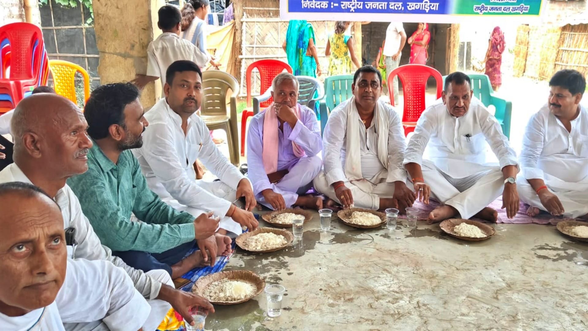 Bihar News: Lalu Yadav's 78th Birthday Celebrated by Cutting Cake, with Pledge of Goodwill and Social Justice