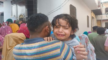 Baghpat: CRPF constable of Luhara village died, wife and children were cried to see the body