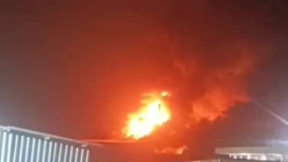 फैक्टरी में लगी आग