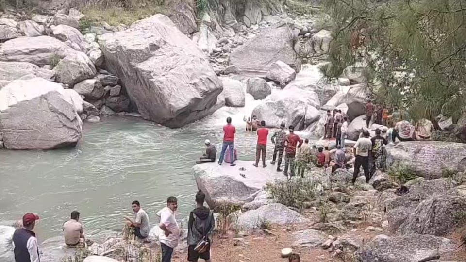नदी में डूबा सेना का जवान
