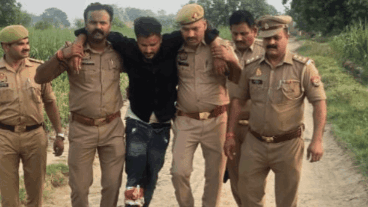 Police revealed robbery 15 days ago in factory of Modinagar Municipality Chairman Vinod Vaishali