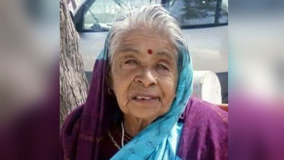 Uttarakhand famous environmentalist Chandi Prasad Bhatt Wife passed away at the age of 89 Years