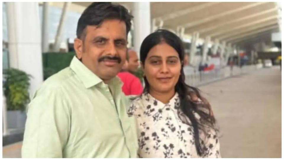 Khushboo Rajpurohit of Balotra going to London to meet her husband died in Ahmedabad plane crash