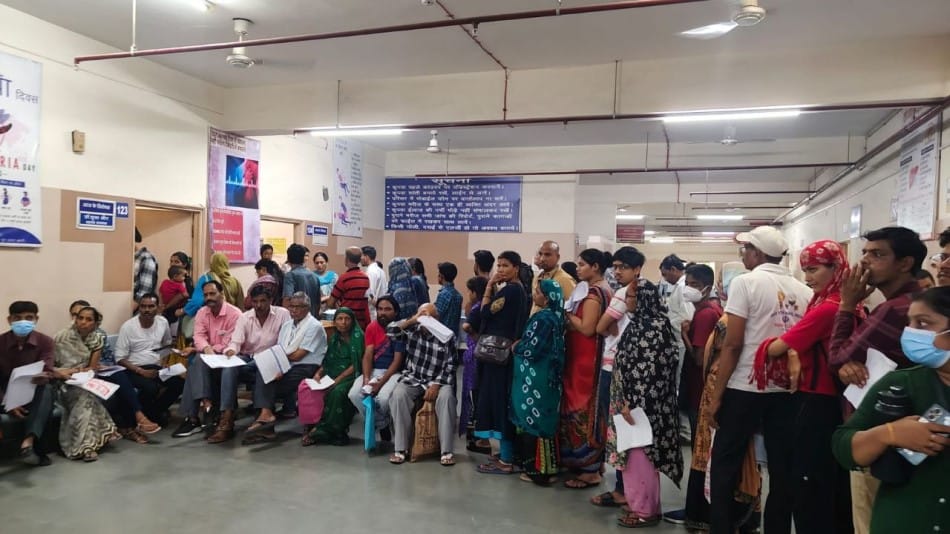 Indore News: Three COVID-Positive Women Die in Indore, 12 New Cases in a Single Day