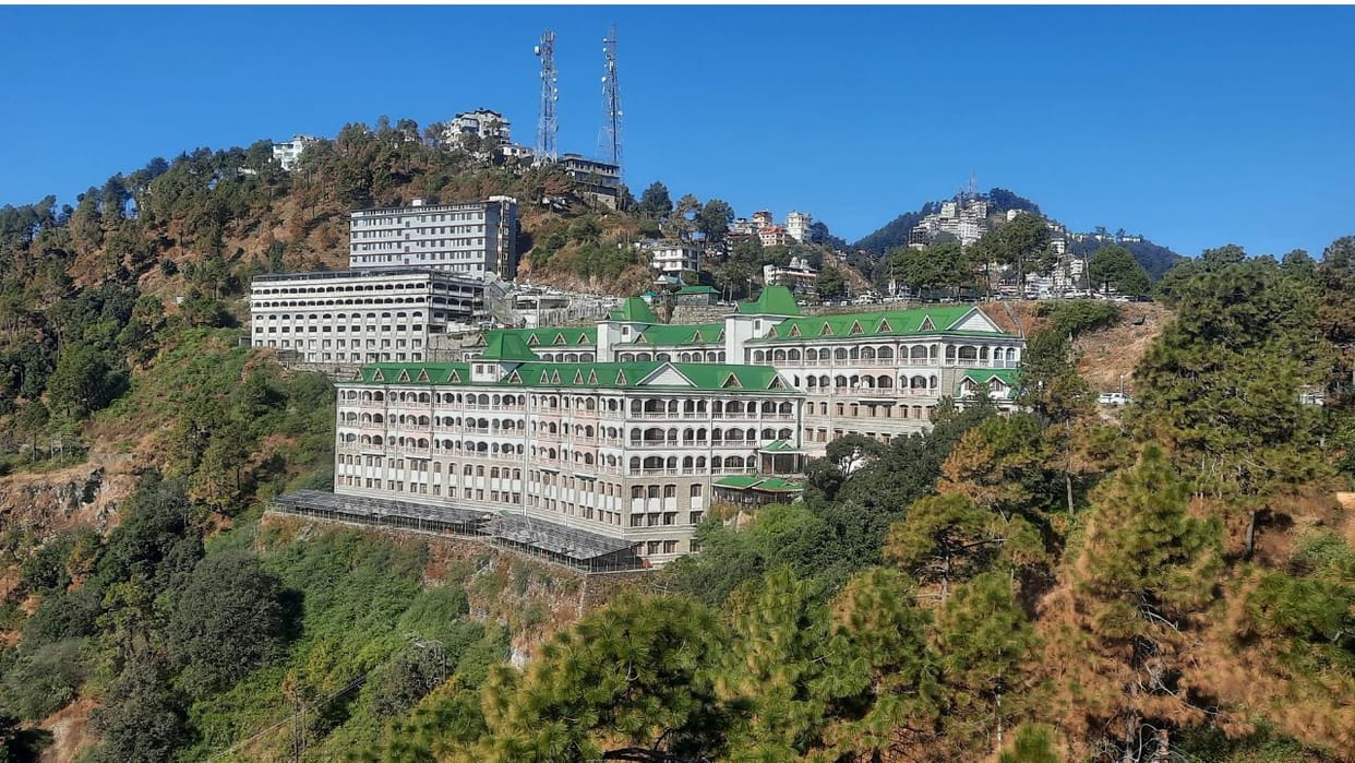 Himachal News: Order to attach officers vehicles and Taradevi Rest House