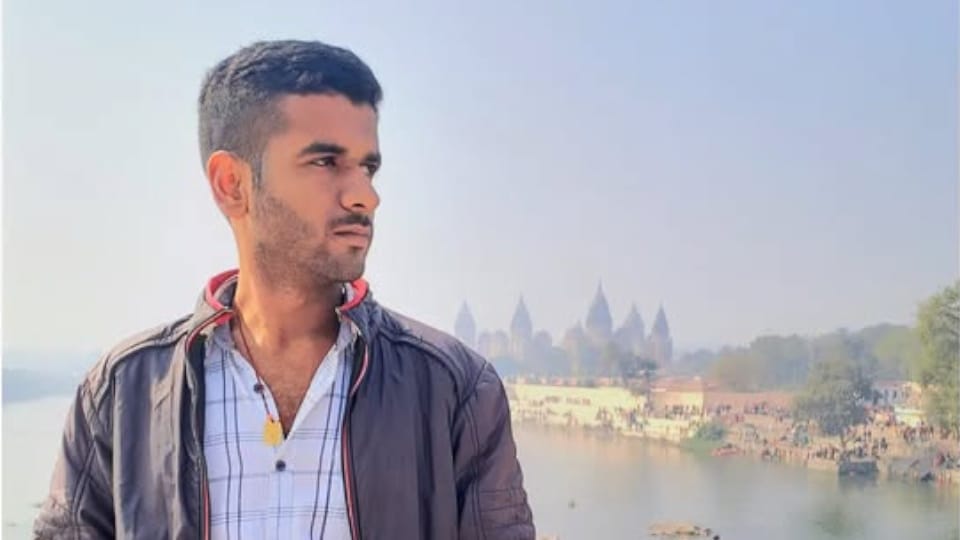 Former councillor son commits suicide in Jhansi family accuses murder
