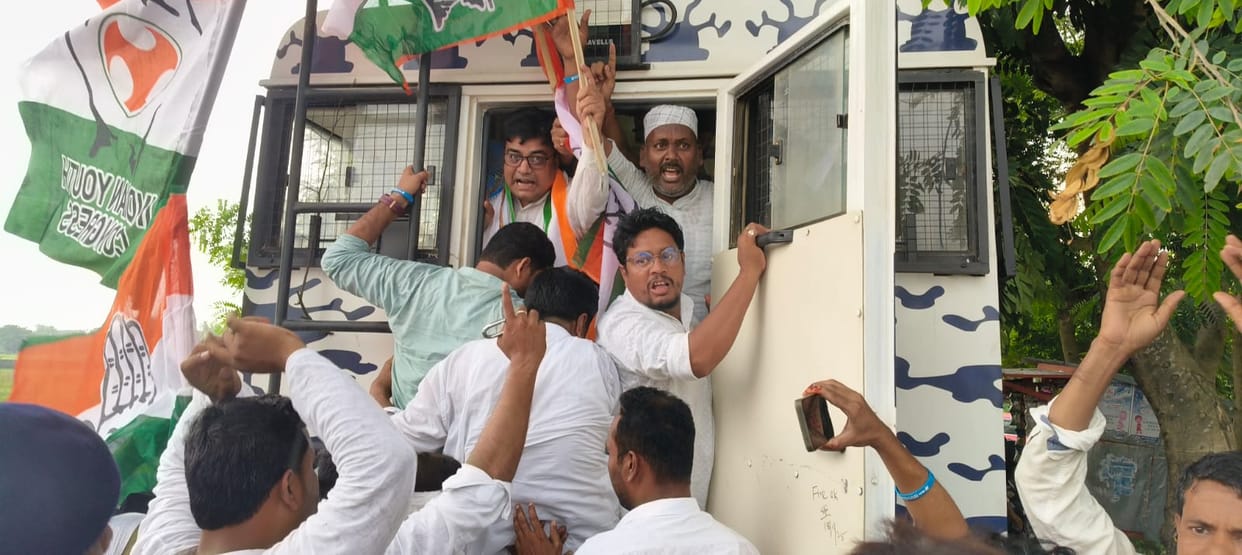 Bihar: Protest against unemployment in Kishanganj, dozens of leaders including Congress MLA detained