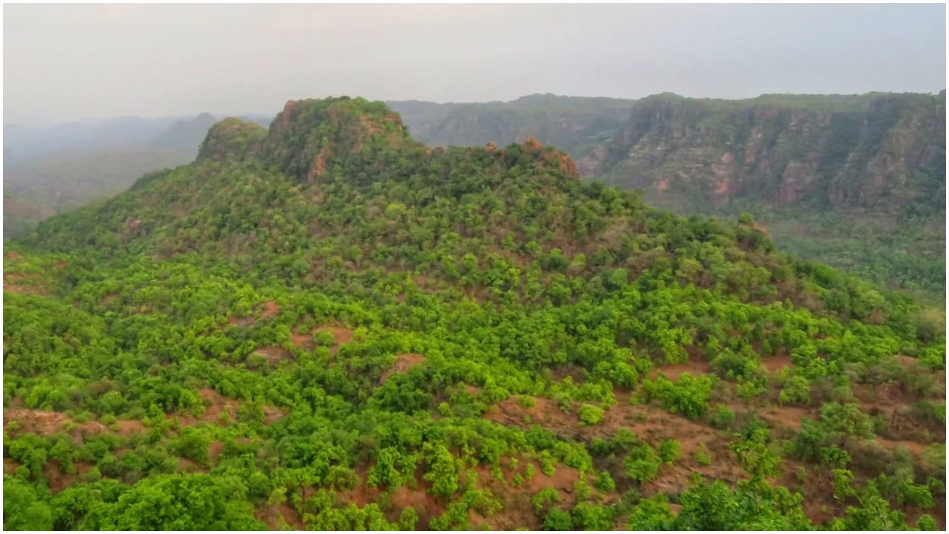 Tourist Places Near Madhya Pradesh Weekend Getaway From MP