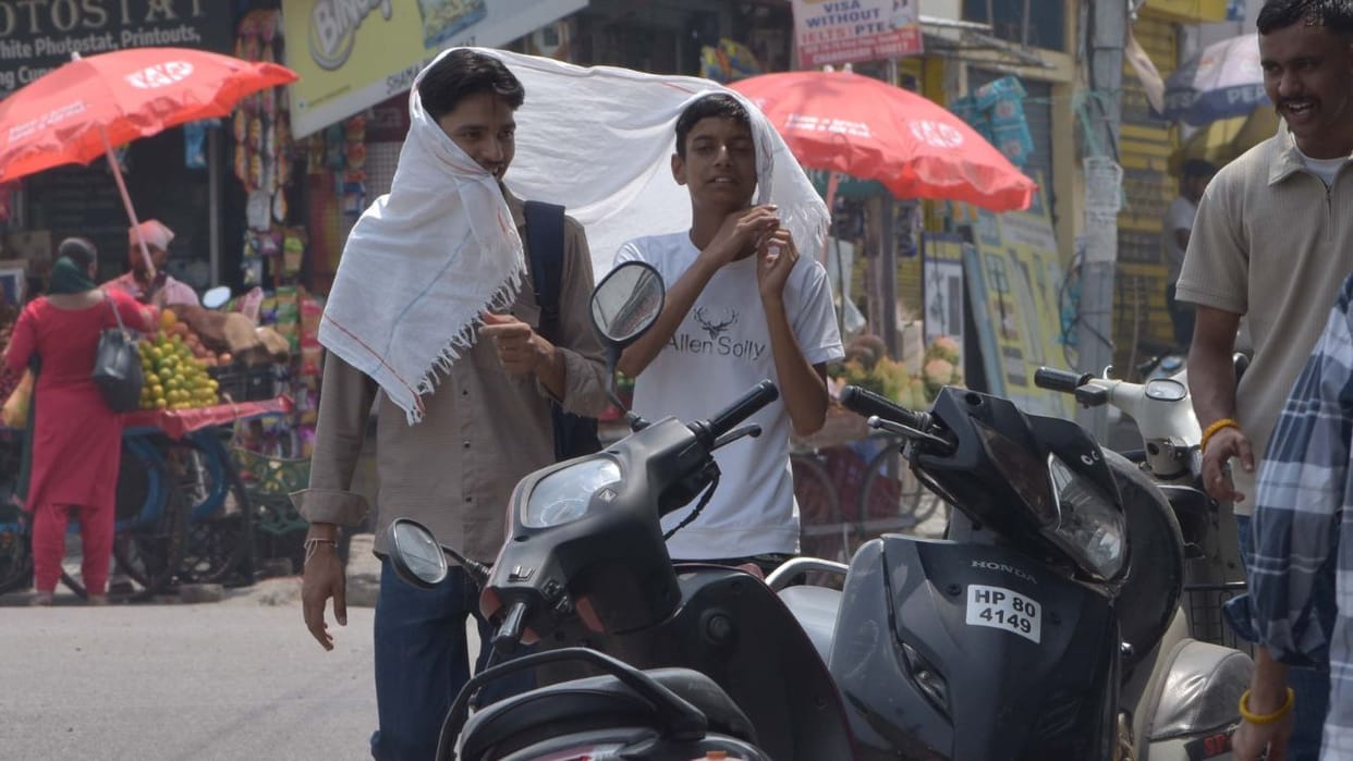 Himachal Weather Half of Himachal in the grip of heat wave Manali Kalpa know update
