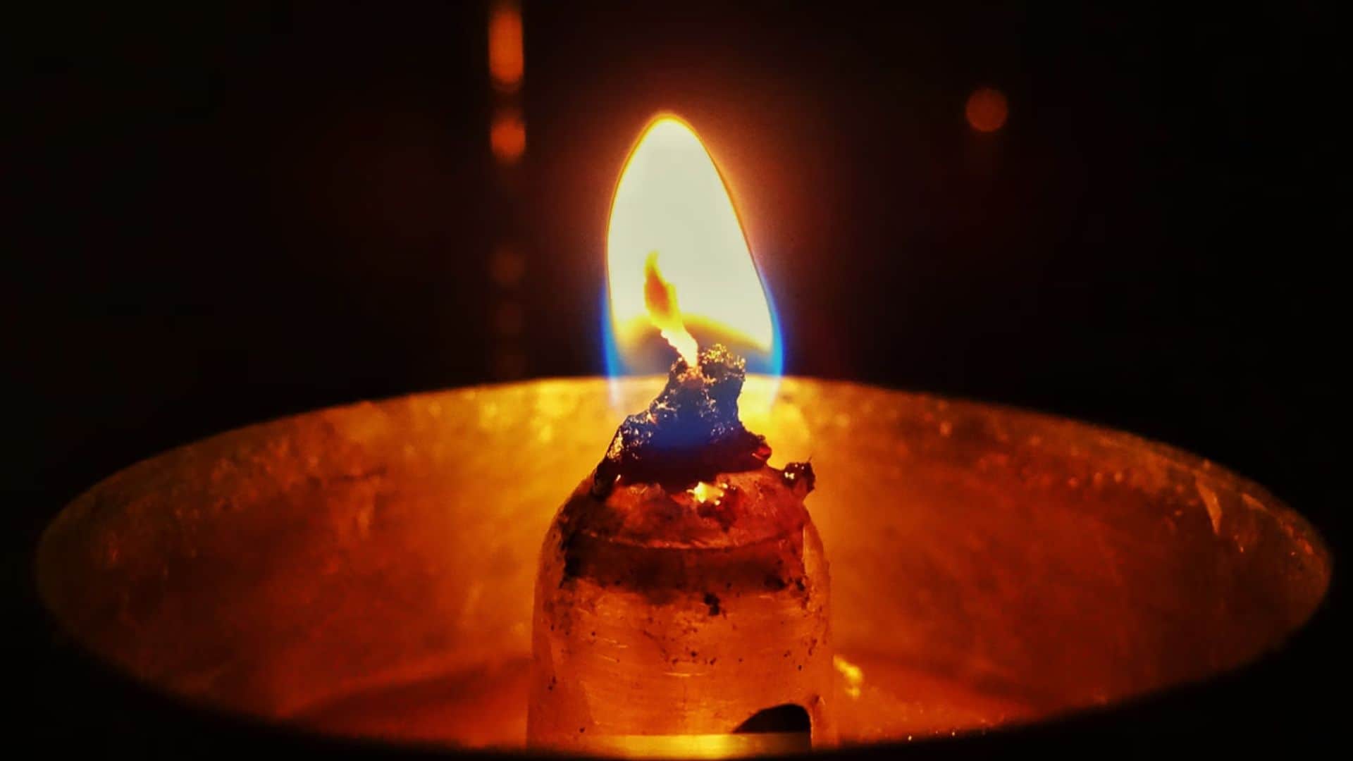 Akhand Jyot Rules Never Make These Mistakes During Navratri  avratri Lamp