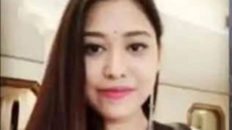 Bihar News : विमान हादसे में बिहार की मनीषा की भी गई जान, एयर इंडिया में थी एयर होस्टेस