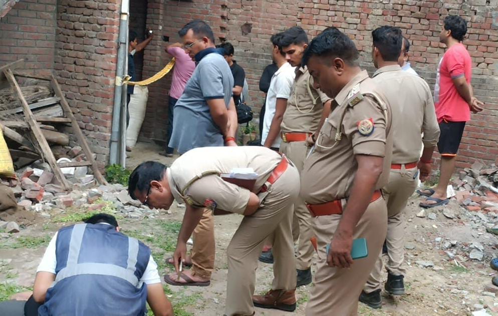 Youth Found Dead in Neighbors Yard in Saharanpur, Suspected Fall from Terrace
