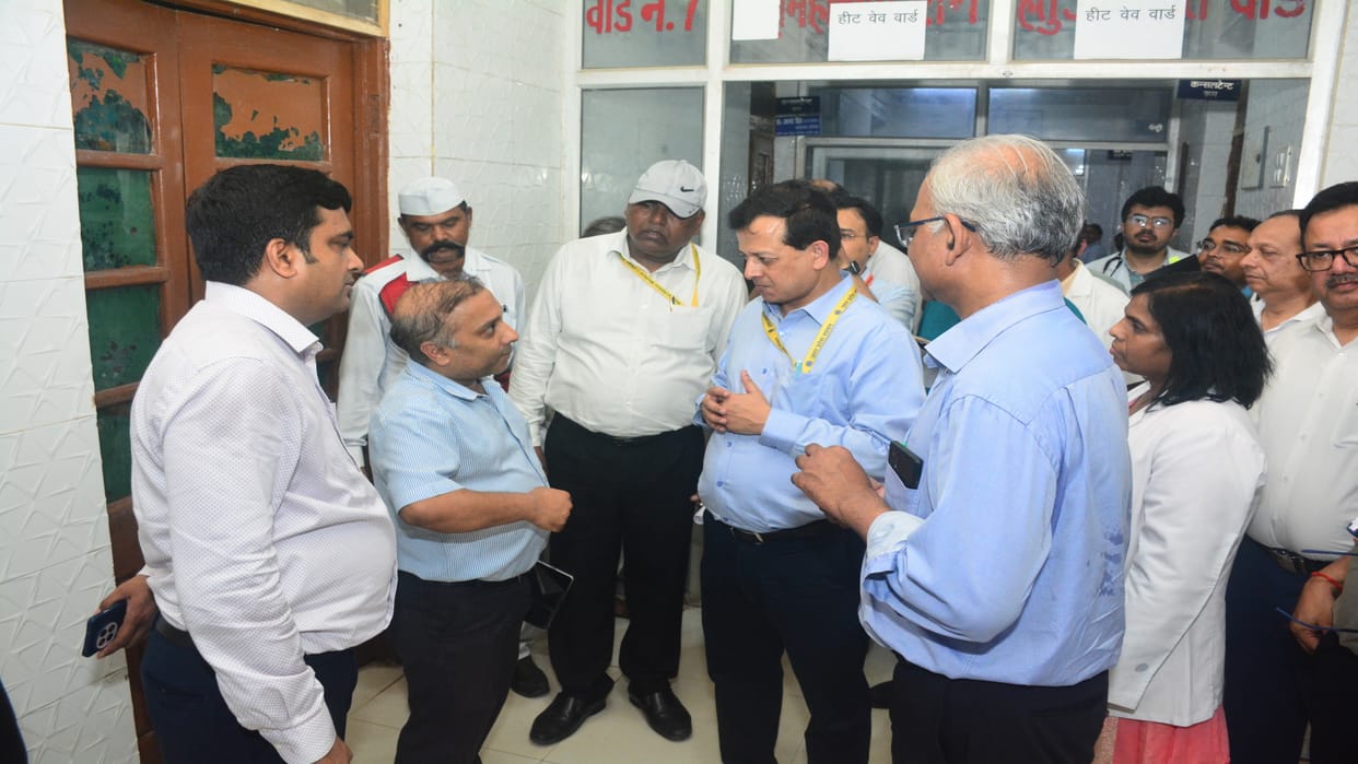 Principal Secretary got angry after seeing the condition of health services in SRN hospital