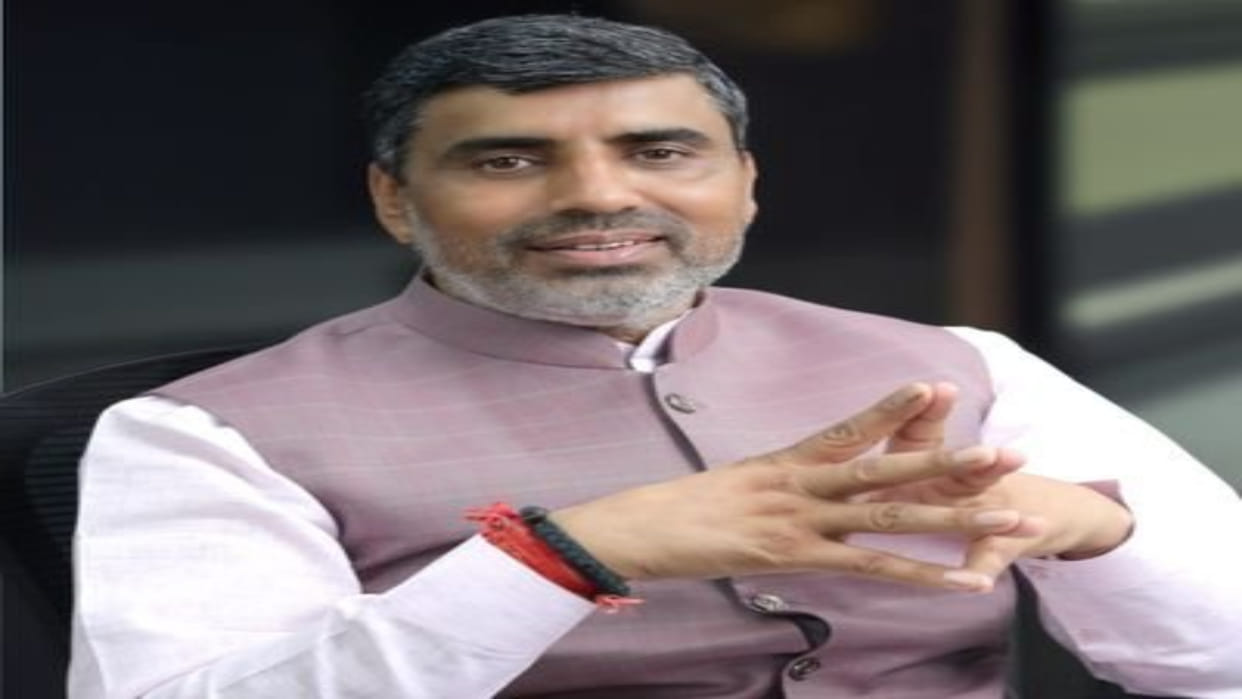 Haryana Education Minister Mahipal Dhanda asked all work in education dept to be done in Hindi; Read here