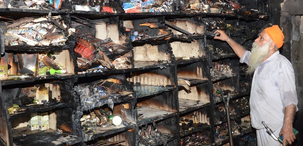 Kanpur Fire No investigation no NOC factories and shops running in basement possibility of loss of one crore