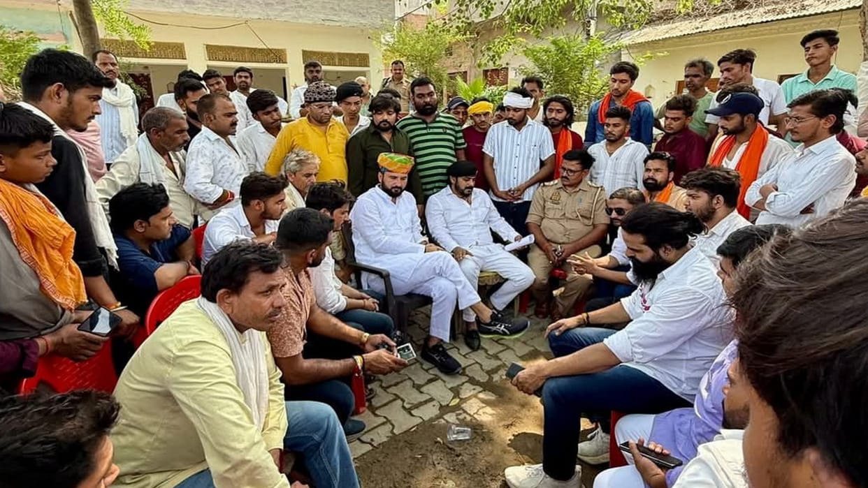 Karni Sena president reached Lohanda village, said- murder case should be filed against police