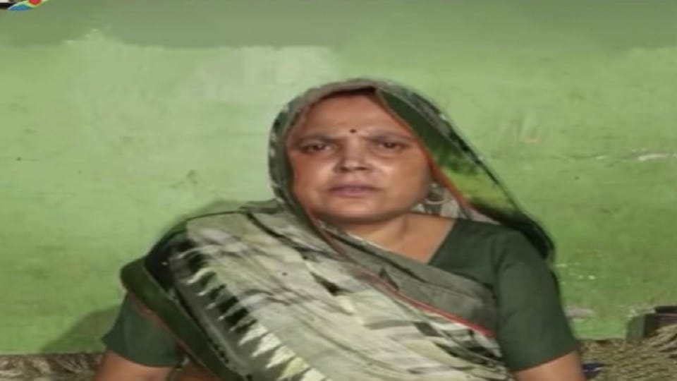 Saree gets stuck in bike, woman dies after falling from bike