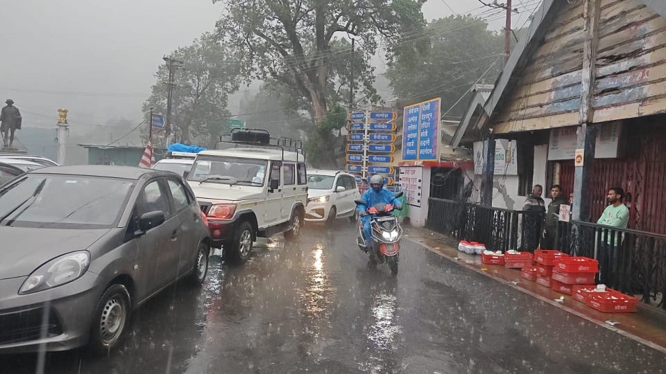 Uttarakhadn Weather: heavy rain in nainital