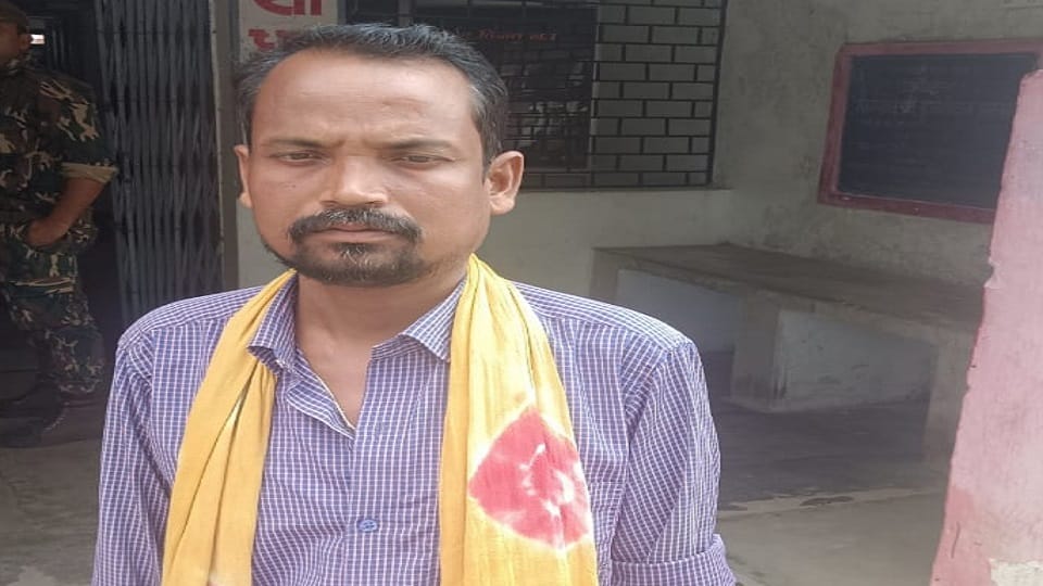 Impact of Amar Ujala news Case of beating a child after tying him to a tree in Jashpur