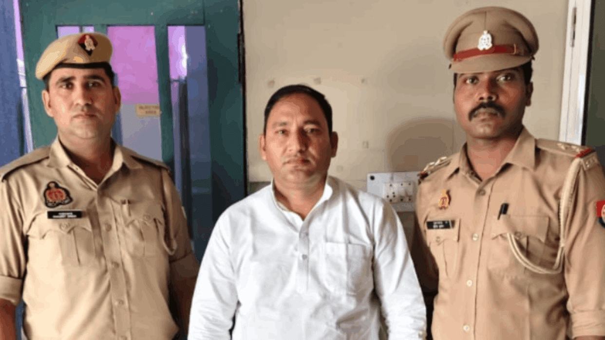 Case against six people including gram pradhan husband for breaking village panchayat road