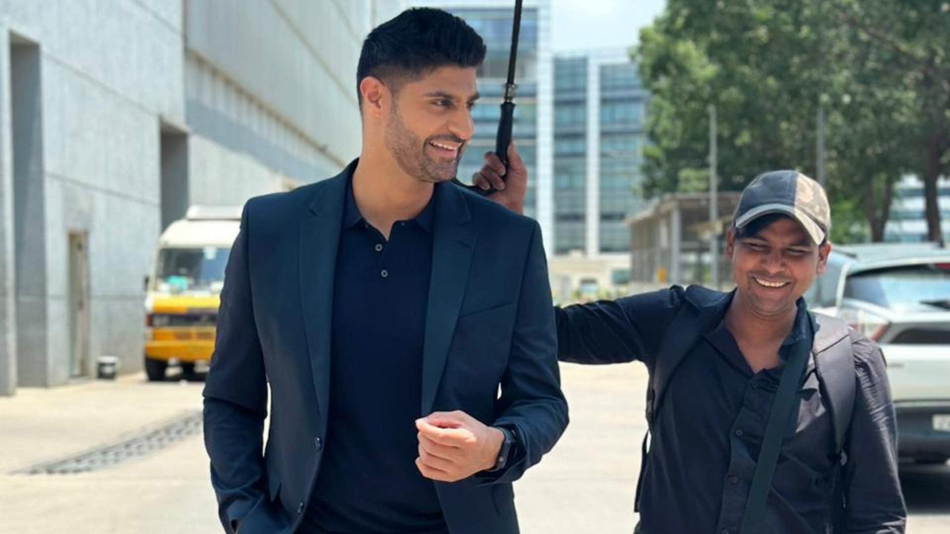 Tanuj Virwani Spot Boy Caught Stealing Personal Belongings who was living with him For More Than 10 Years