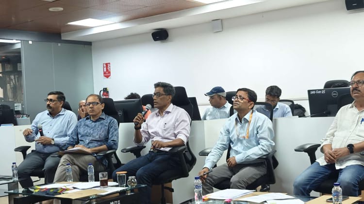 Bihar News: 16 जिलों पर नजर, राहत पर फोकस, बाढ़ से निपटने को प्रशासन तैयार