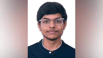 छात्र ऋषि श्रीवास्तव