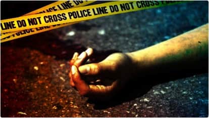 Amethi: E-rickshaw thieves shot village head's brother, condition critical