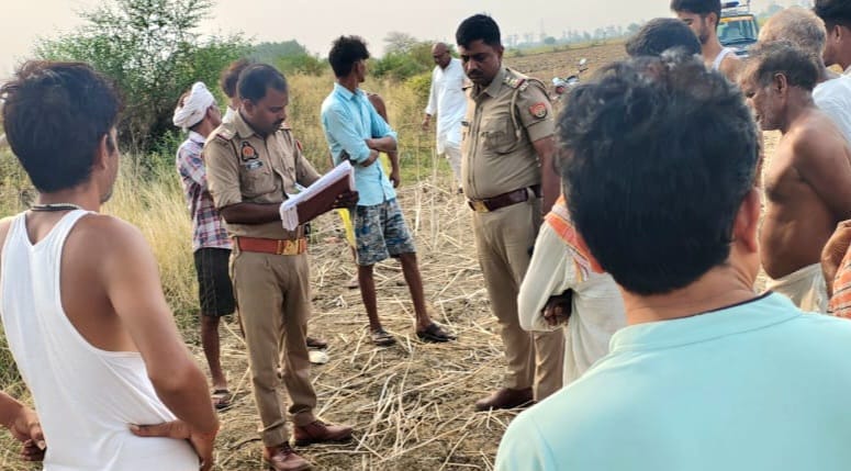 Jalaun Two brothers died, one in an accident and the other died of shock mourning spread in the village