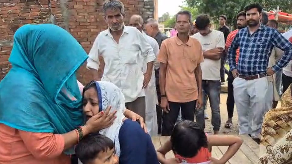BTC Girl student murdered by her lover In Moradabad police arrested three people including MR