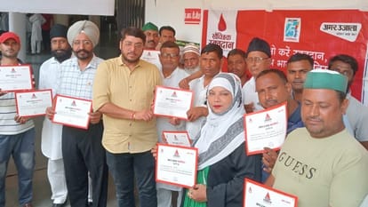 People of Moradabad division showed their spirit of service and donated blood in large numbers