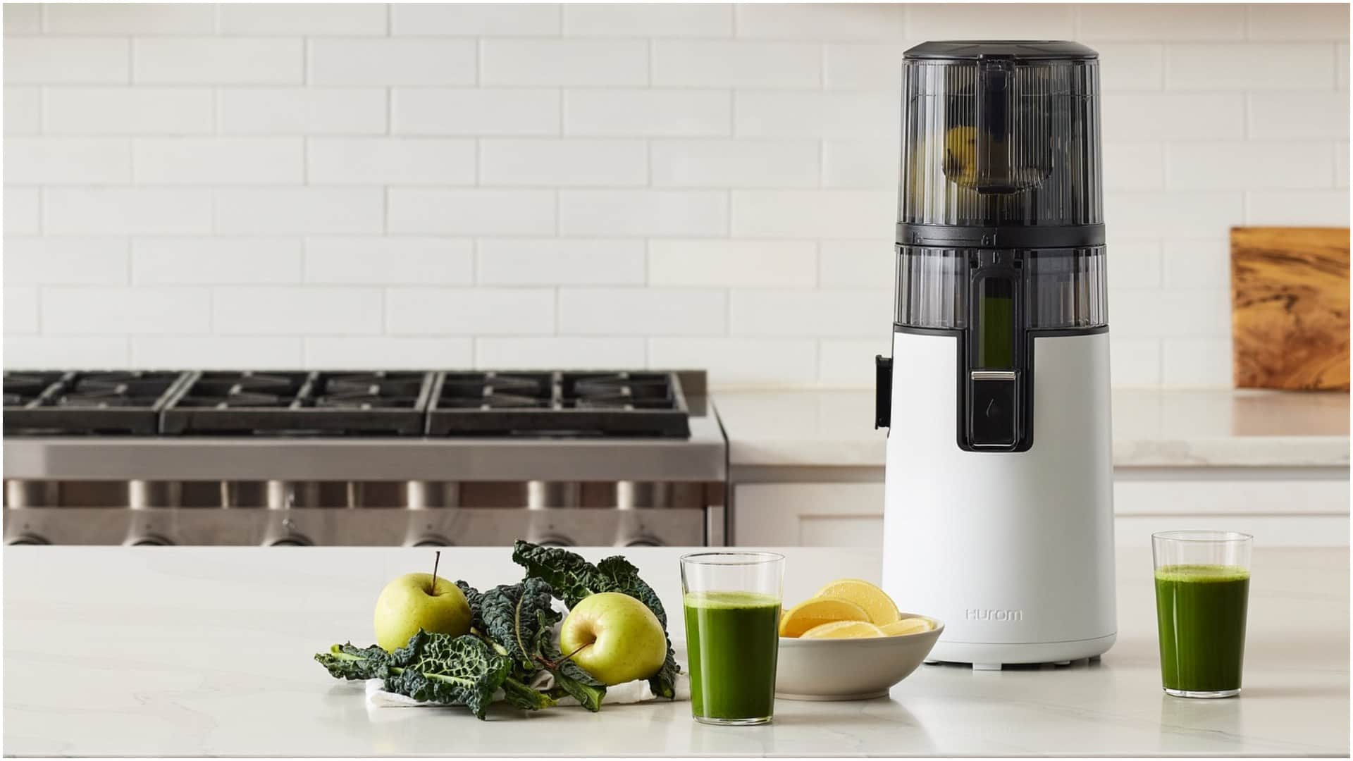 How To Make Healthy Juice By Blender, Electric Juicer Or Manual Juicer At Home juicer se juice kaise nikale