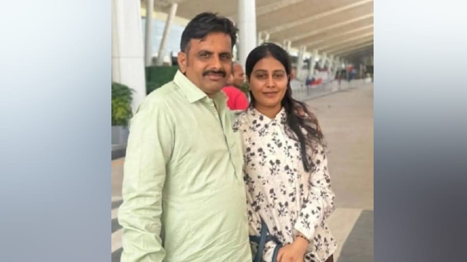 Ahmedabad Plane Crash Father Posted Pic with Daughter Before London Flight, Khushboo Dies