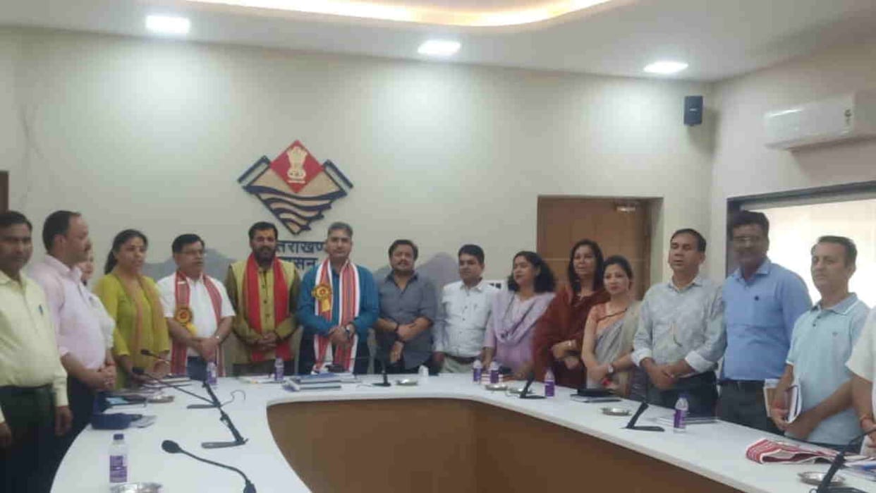 Uttarakhand News 13 Sanskrit villages will be started soon in State read All Updates in hindi
