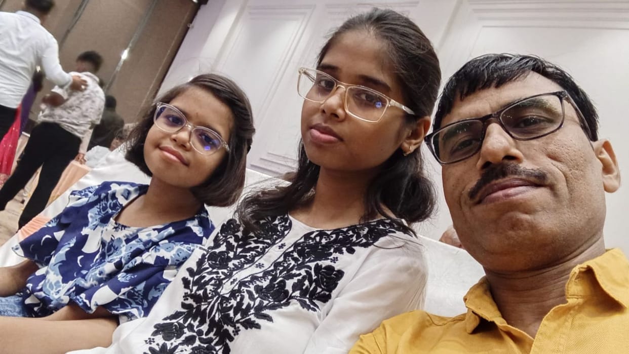 Father's Day his wife died of cancer he took responsibility of daughters story of computer operator Sanjay
