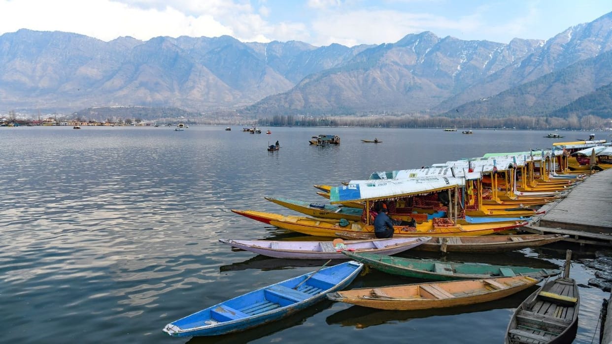 Srinagar: Water Metro will run on the waves of Dal Lake and Jhelum River.