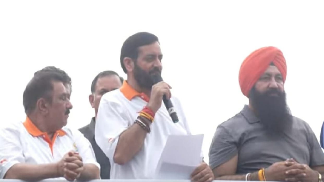 Yoga Marathon in Kurukshetra: Thousands of people ran together, CM flagged off