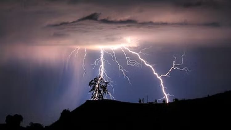 CG Weather: बस्तर से आगे बढ़ सकता है आज मानसून, सभी जिलों में गरज चमक और बारिश के आसार, जानें IMD का अलर्ट