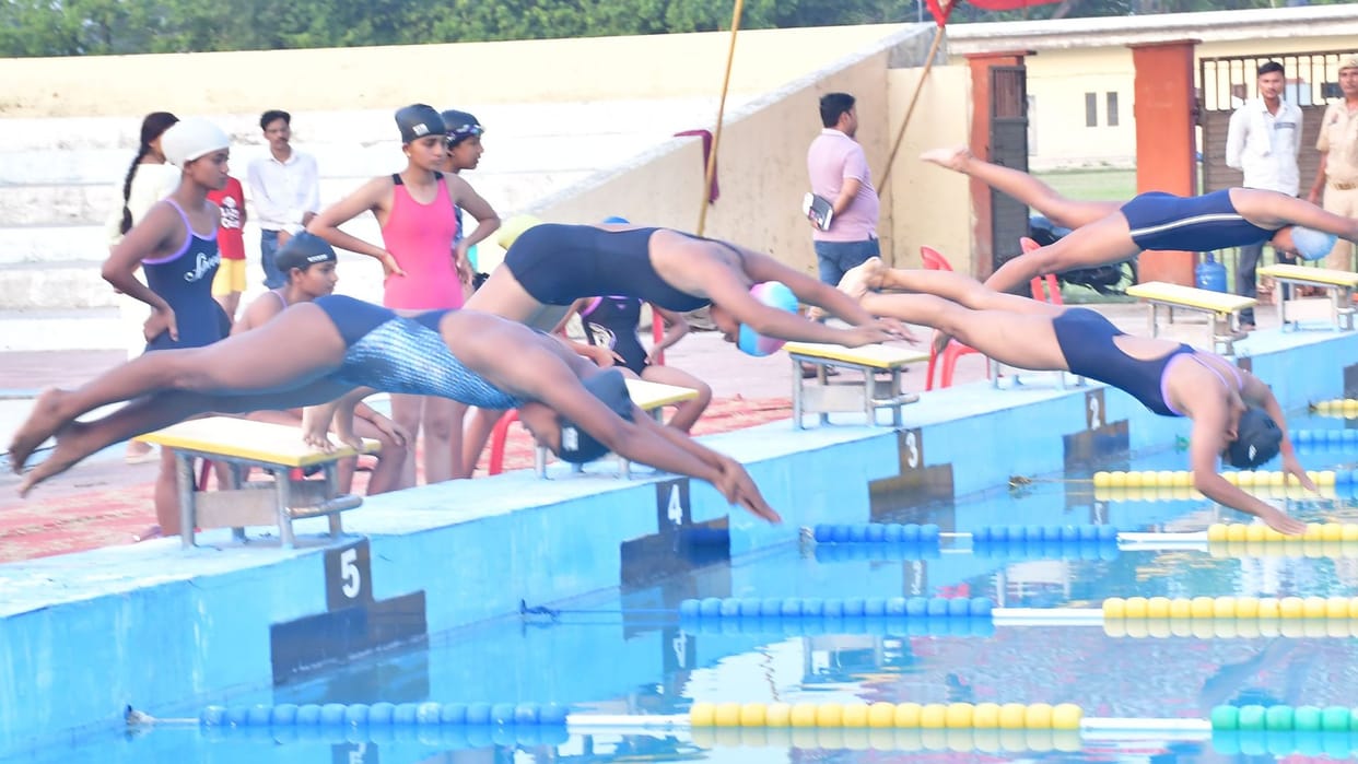 UP Sports News Daughters of Varanasi showed strength by winning seven medals one silver in swimming