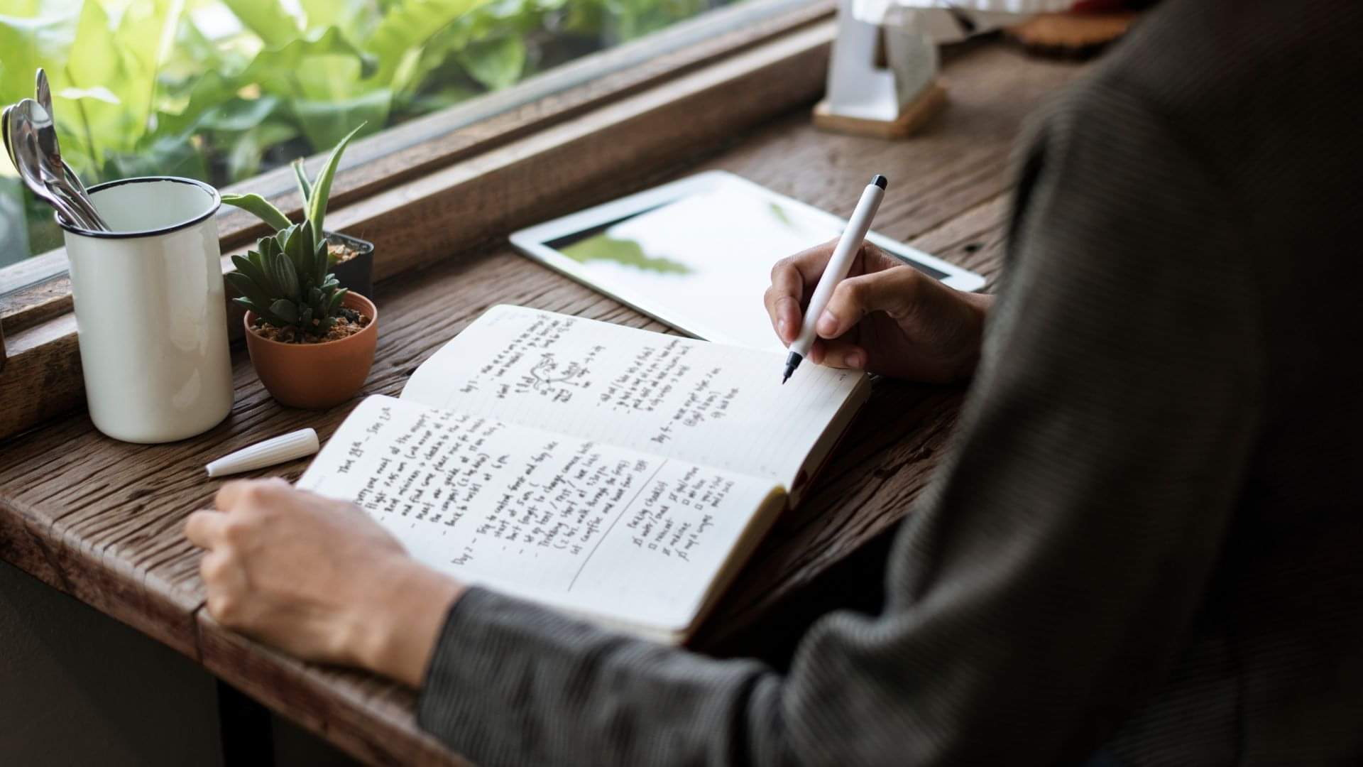 What is Journaling Know How It Helps in Reducing Stress and Boosting Mental Health News in Hindi