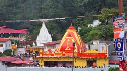 Preparations complete for foundation day at Kainchi Dham