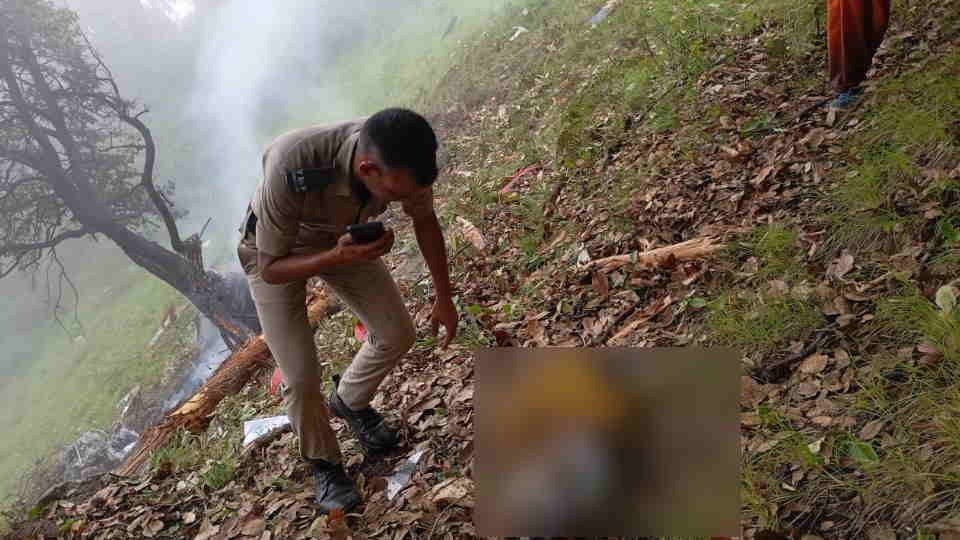Kedarnath Helicopter Crash couple from Maharashtra and their 23 month Year Old girl child Died together